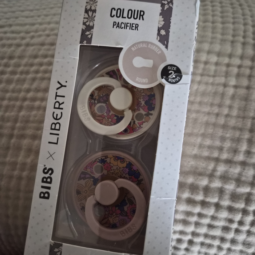 Floral Pacifier Set - Cream and Pink
